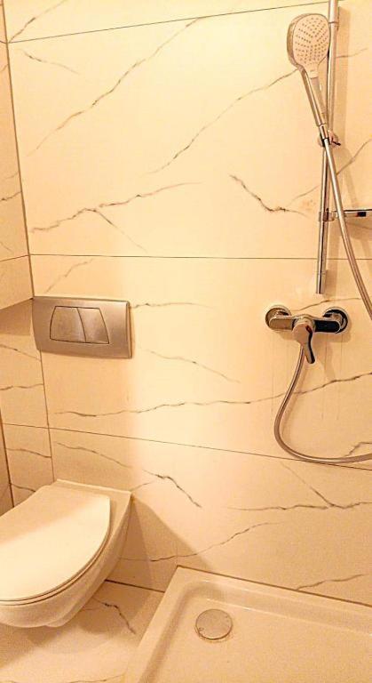 Townhouse Citycenter Клагенфурт Екстериор снимка