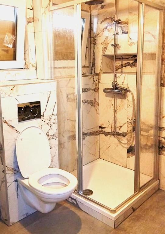 Townhouse Citycenter Клагенфурт Екстериор снимка