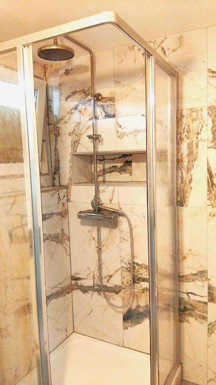 Townhouse Citycenter Клагенфурт Екстериор снимка